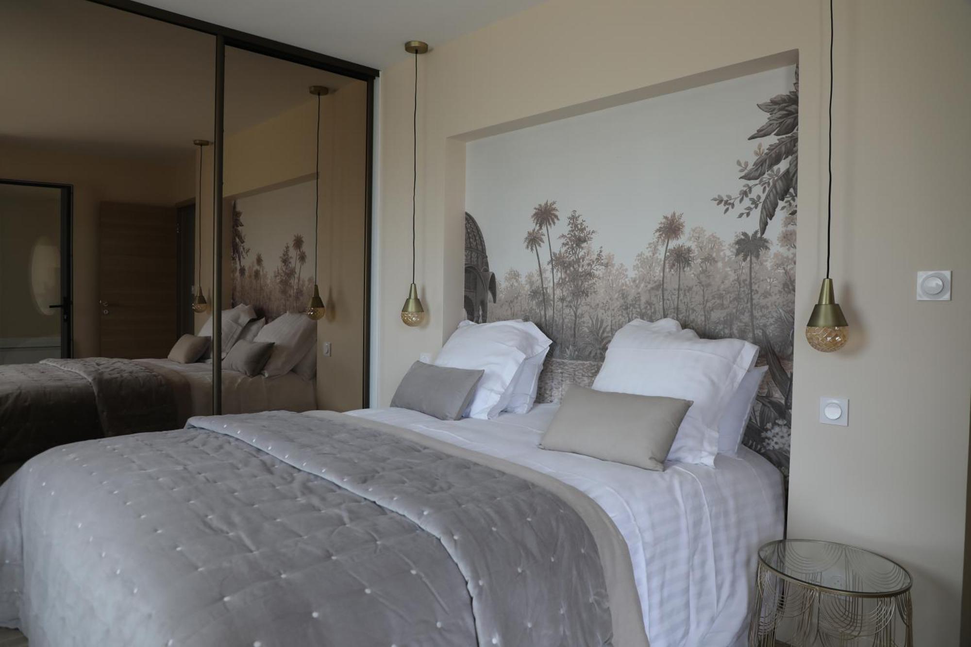 Les Maisons De Louise Pirou Room photo